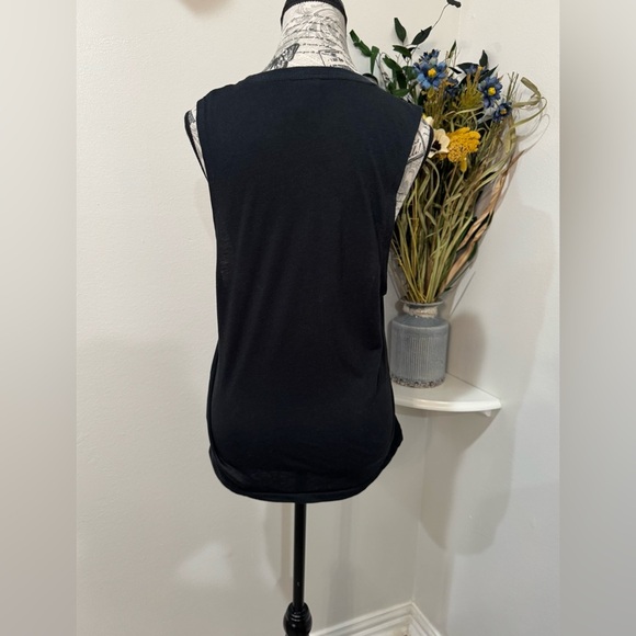 Nike Activewear Black and Pink Graphic Muscle Tee size XS - Picture 4 of 9